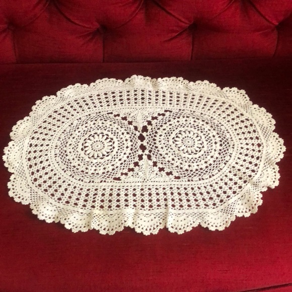 ‼️GONE‼️ Vintage Crocheted Placemats, white, 6. - Picture 1 of 2